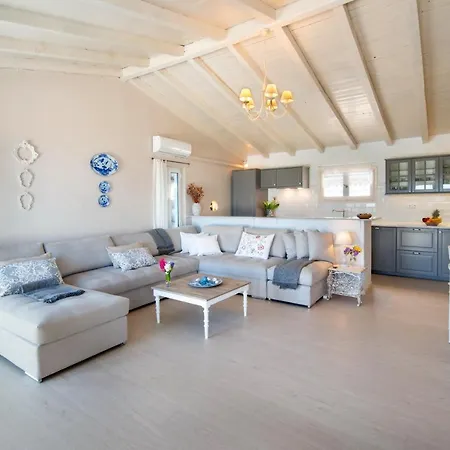 Villa Waterfalls Gaios