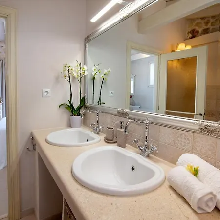 Villa Waterfalls Gaios