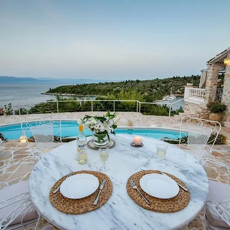 Villa Waterfalls Gaios