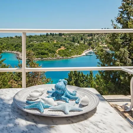 Waterfalls Villa *