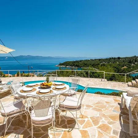 Villa Waterfalls