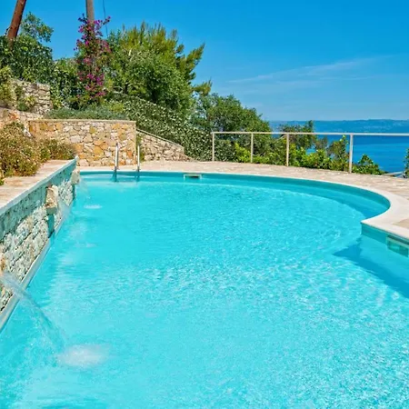Villa Waterfalls Gaios