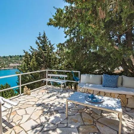Villa Waterfalls