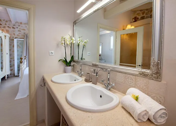 Villa Waterfalls Gaios