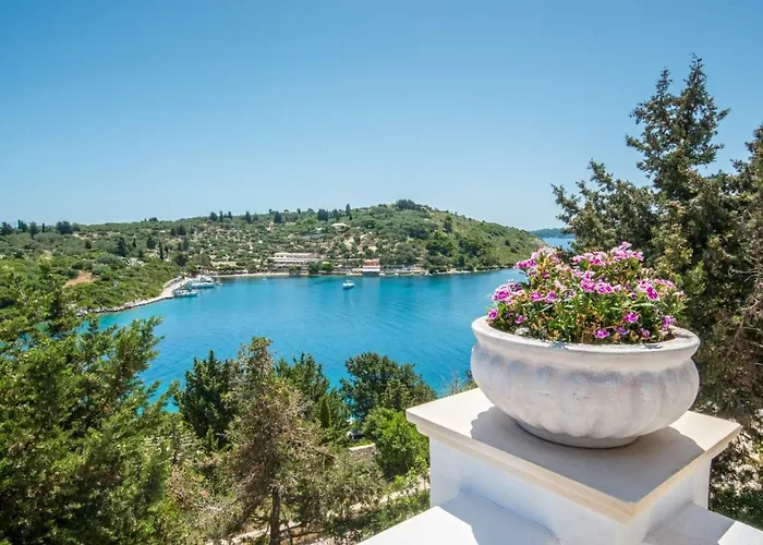 Waterfalls Villa Gaios